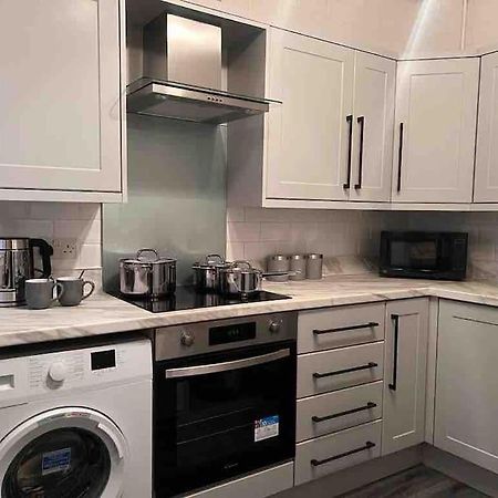 Anfield Home Sleeps 5 Close To Lfc Free Parking Ливерпуль Экстерьер фото