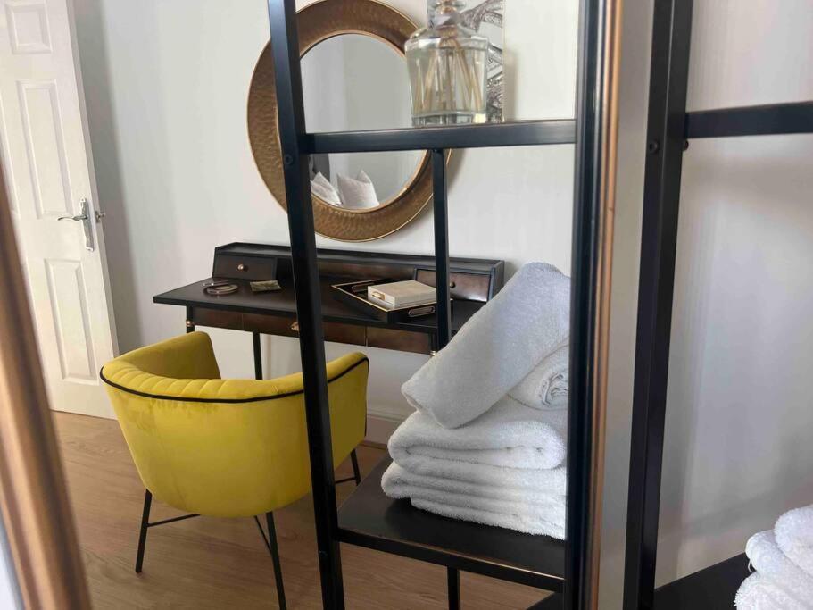 Anfield Home Sleeps 5 Close To Lfc Free Parking Ливерпуль Экстерьер фото